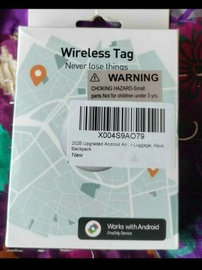 Wireless Tag Tracker - White/Orange Accents